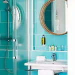 Hotel Les Bulles De - & Sur La 4*