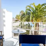 Les Bulles De - & Sur La Otel