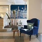 Les Bulles De - & Sur La Otel