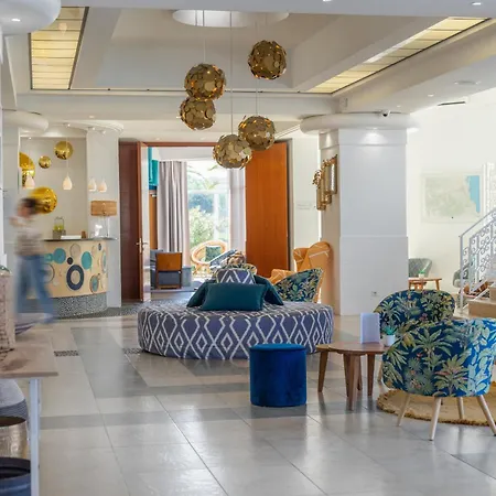 Les Bulles De - & Sur La ホテル サン・シプリアン