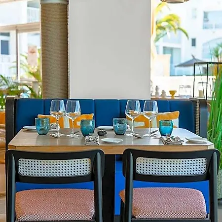 Hotell Les Bulles De - & Sur La 4*