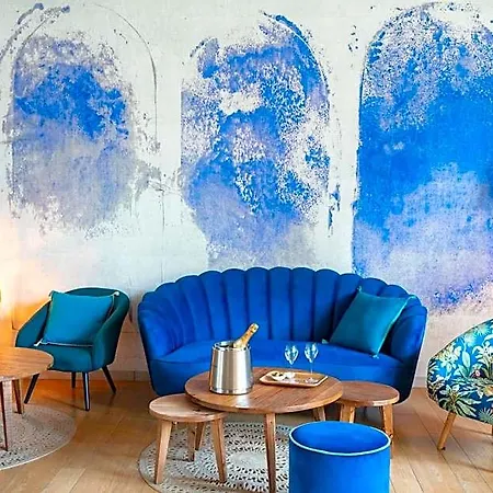 Hotell Les Bulles De - & Sur La 4*