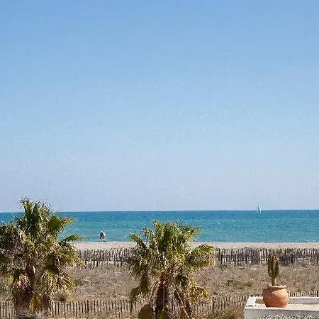 Les Bulles De - & Sur La ホテル サン・シプリアン